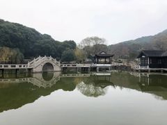 -灵岩山风景区