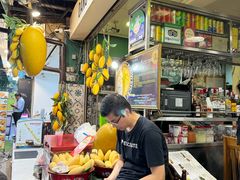 -Dang restaurant (patong phuket)