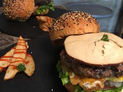 -HIGH FIVE哈福手工汉堡(桂林路店)