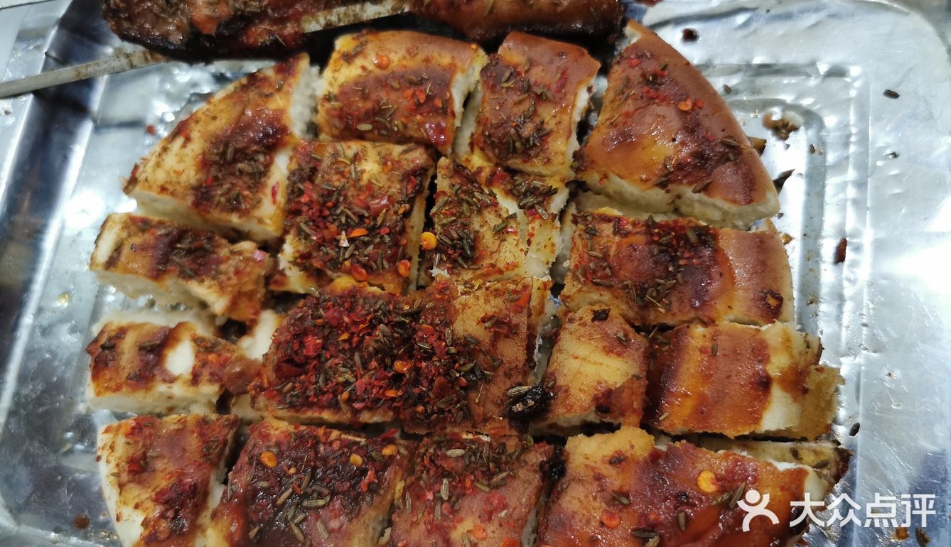好吃的小店都在里面，庙后街，大皮院和洒金桥