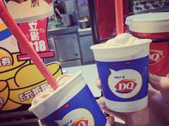 巧克力扁桃仁-DQ·蛋糕·冰淇淋(南开大悦城2F店)