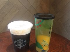 -星巴克(无锡百联奥特莱斯店)