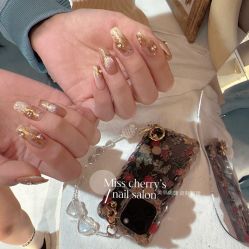 -花系美·美甲美睫精品店