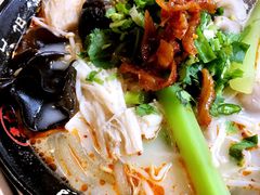 -巴辣仔烤鱼鸡煲(上水店)