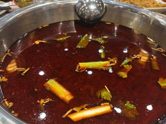 -肖肖酸萝卜鱼火锅(总店)