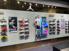 -Air Jordan(世贸天阶店)