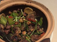 -八府香鸭·啫啫煲(华山路店)