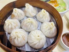 -莱莱小笼·乔艾