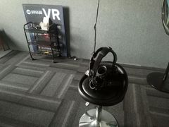 -VR 间客漫·PS电玩·虚拟现实包间游戏电竞(街道口店)