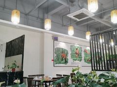大堂-胡须哥网红竹筒菜