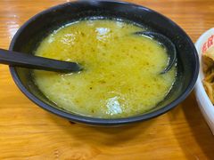 -志权牛肉面(灵山路店)
