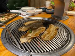 -草家酱蟹炭火烤肉店(珲春南路一店)
