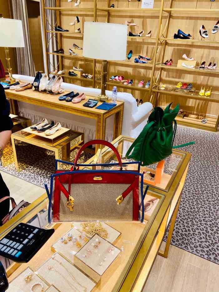 toryburch(万象城店)-"远程微信联系.快去tory burch折.