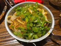 -钢管厂五区小郡肝串串香火锅(人民广场店)