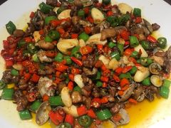 -有红鸡毛店·川菜(建设路店)