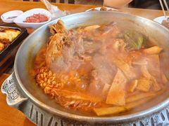 -喇喇排骨火锅·传统韩式脊骨汤(望京西园总店)