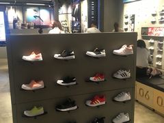 -NIKE武汉品牌体验店