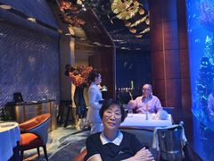 -迪拜帆船酒店海底餐厅