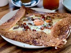 鸡蛋蘑菇熏肉荞麦可丽饼-RAC BAR(安福路店)