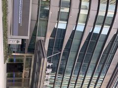 -上海跨国采购会展中心