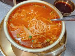 酸汤肥牛-本炙炭烤·蒲烧活鳗料理店(金沙洲店)