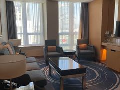 -深圳好日子皇冠假日酒店