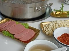 -刘少华贵州小黄牛·鲜牛肉火锅(总店)