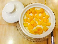 雙皮奶加芒果粒-森记港式甜品(怡丰苑店)