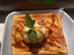 -江边城外烤全鱼(世茂广场店)