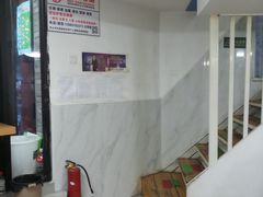 -宝瑞门钉肉饼店
