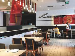 用餐区-必胜客(东莞地王店)