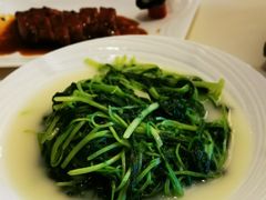 浓鸡汤浸春菜苗-利苑酒家(合景国际金融广场店)