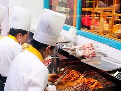 现穿羊肉串-丰茂烤串(六里桥店)