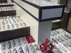 -零度眼镜·宝视友·蔡司依视路(吾悦花街店)