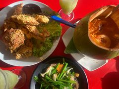 -大树下海鲜饭店