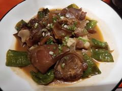 尖椒炖牛尾-巴依老爷新疆美食(常营店)