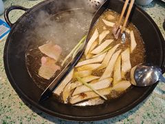 -鸿姐老火锅(疁城新天地店)