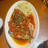 步行街里的湘菜店