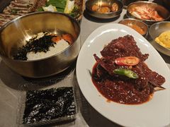 -草家酱蟹炭火烤肉店(珲春南路一店)