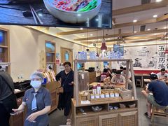 -煲仔皇腊味煲仔饭(经四万达店)
