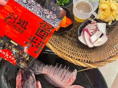 -刘姐啤酒鱼民族演艺餐厅(西街总店)