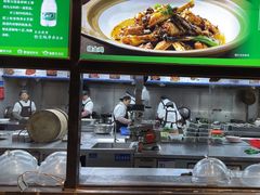 -黄泥岗·地道湖北菜(奥特莱斯店)