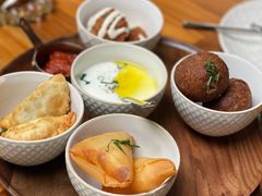 小吃拼盘-ELI FALAFEL Lebanese&Mediterranean黎巴嫩美食(富城路店)
