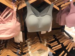 -lululemon(上海浦东IFC店)