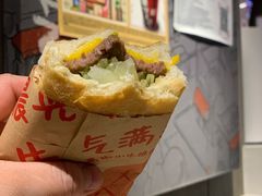 炙烤黑椒小牛排帕尼尼-肯德基(坑梓店)