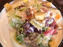 鸡肉蛋糖心蛋色拉-YUE·6·西式融合餐厅(外滩六号店)
