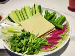 -玺炖·中国铁锅炖(虹桥天街店)