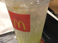 -麦当劳(中山公园龙之梦店)