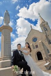 -现代经典婚纱摄影