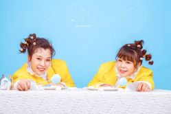 -拾花摄原创婚纱摄影